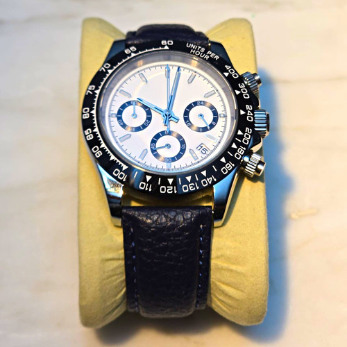 Chronograph date wristwatch - date,
