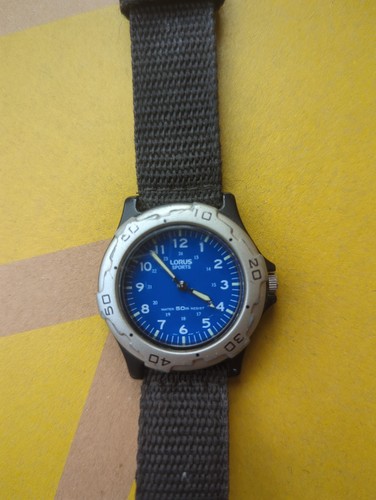 Vintage unisex lorus quartz - unisex,